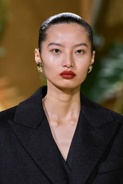 Look 92